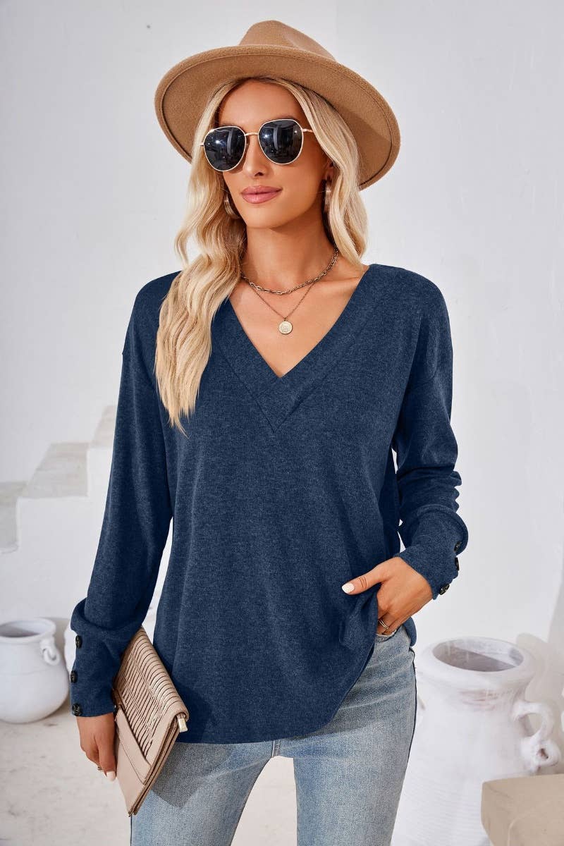 CWTBLL2693_WINTER V-NECK LONG SLEEVE BUTTON-UP TOP