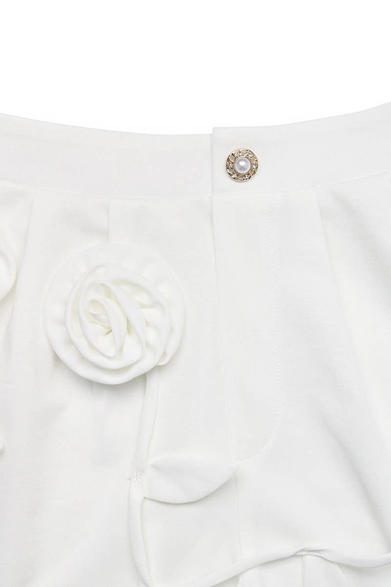 CWBSP0555_3D FLORAL PATCHWORK SOLID ELASTIC WAIST SHORTS