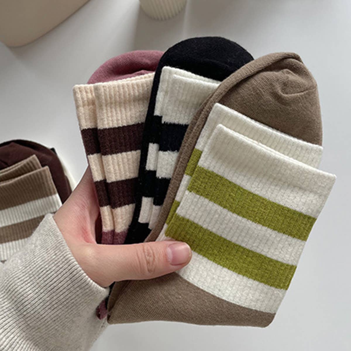 CWMS2514_AUTUMN AND WINTER CONTRAST COLOR DOUBLE BAR SOCKS