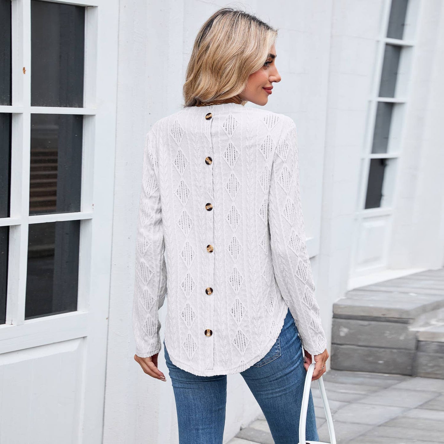 Back buttons hollowed out curved hem T-shirt