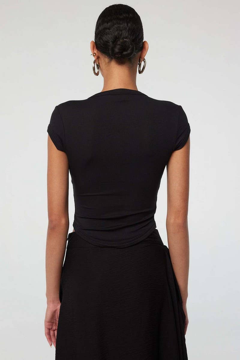 CWTBLS2208_BASIC CREW NECK SHORT SLEEVE SOLID T-SHIRT