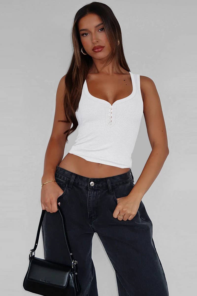 CWTTK0775_LOW U-NECK CLAVICLE-REVEALING CAMISOLE TOP