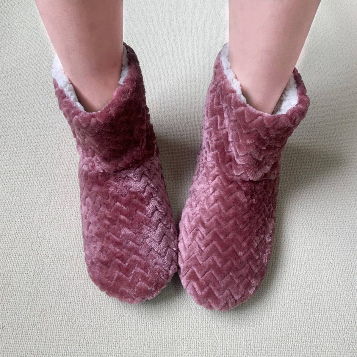 WINTER THICK WARM SHORTS SOFT SOCKS SLIPPERS