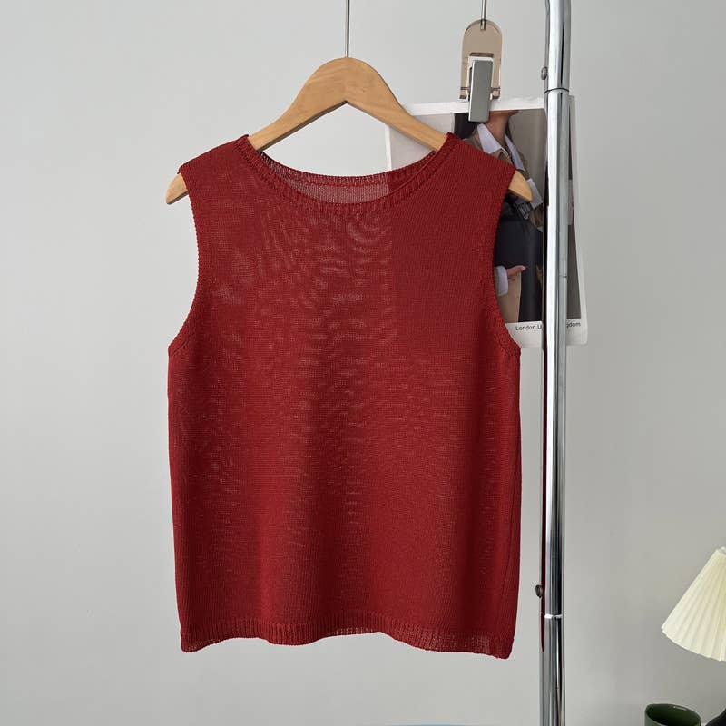 CREW-NECK AGE REDUCTION T-SHIRT SLEEVELESS TOP