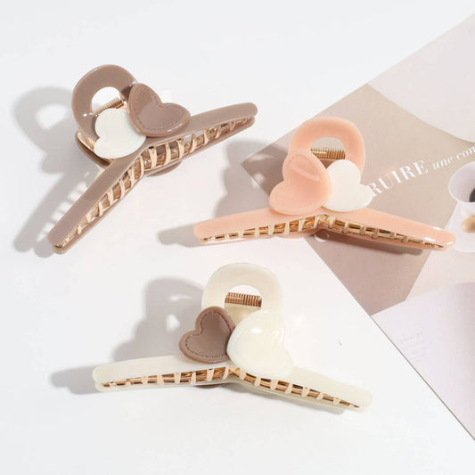 SWEET AND VERSATILE HEART HAIRPIN