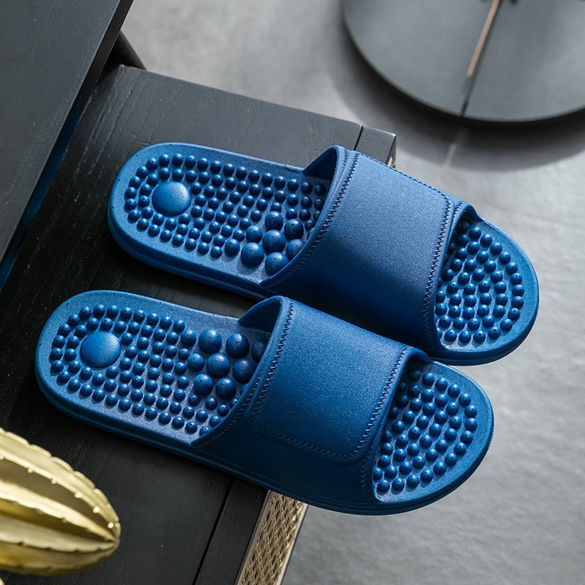MASSAGE FOOT ACUPOINT NON-SLIP SANDALS