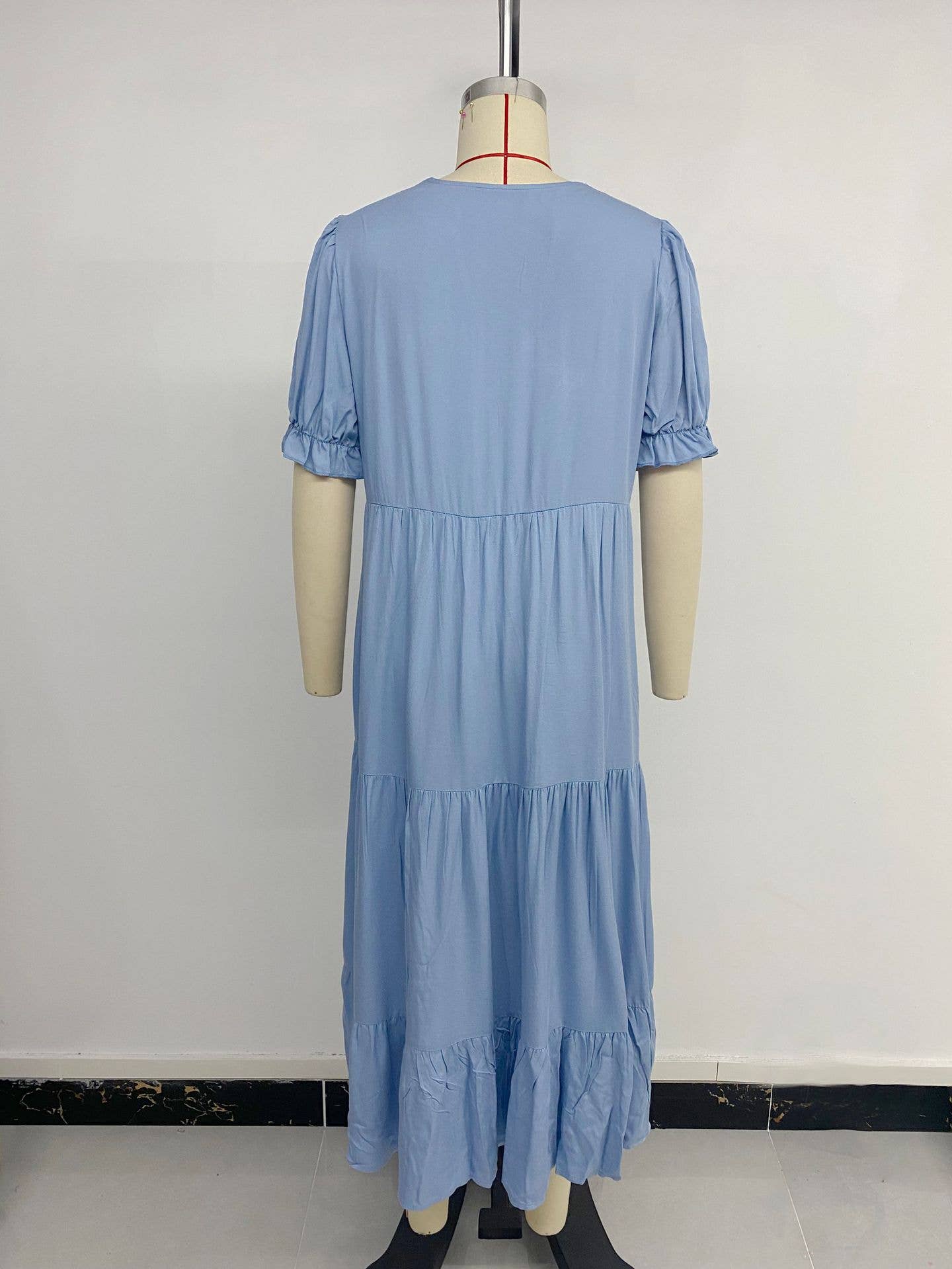 A Pose solid color stand collar mid-length dress