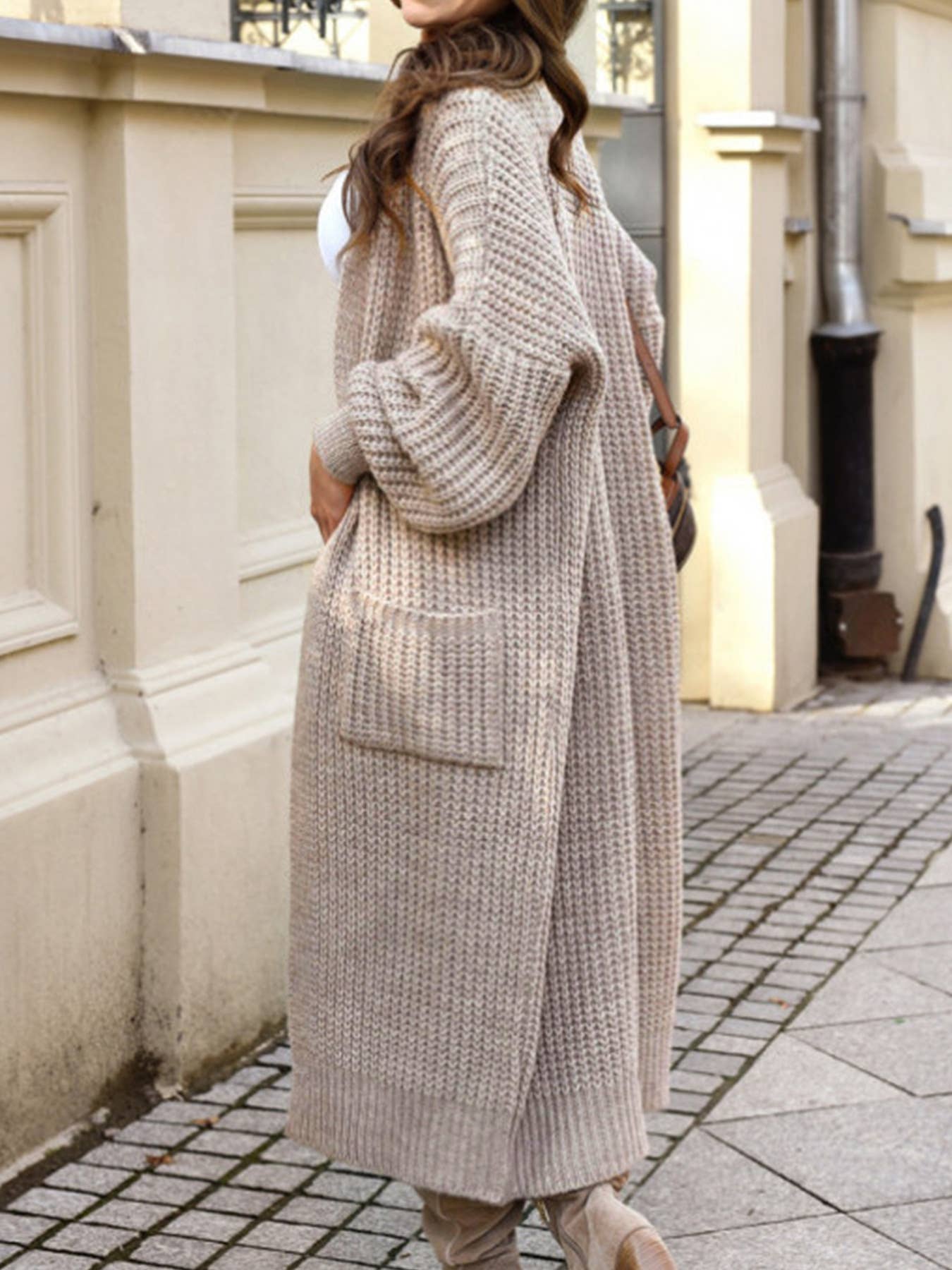 Casual loose pocket long-sleeved knitted cardigan
