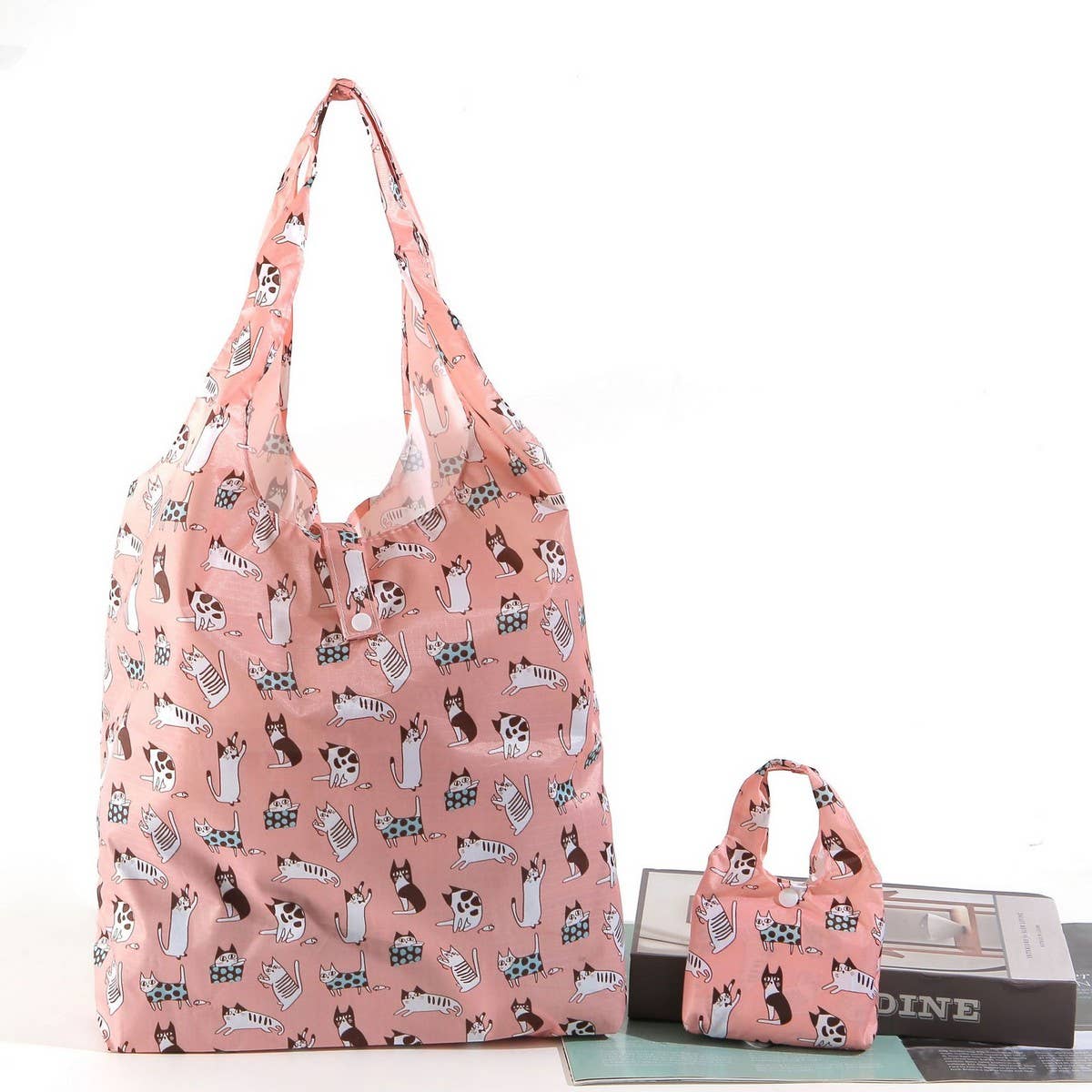 PORTABLE FOLDABLE ECO-FRIENDLY SHOPPING BAG_CWAB3473