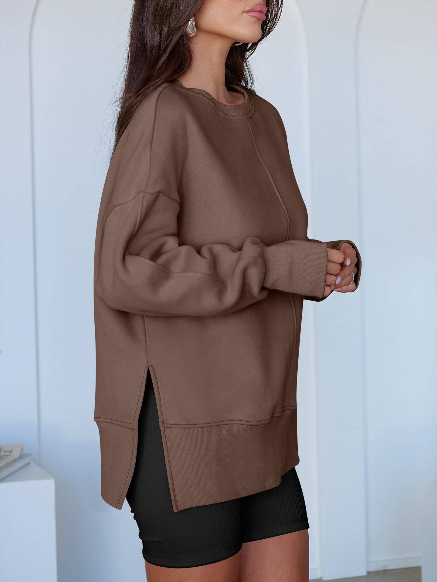 Casual round-neck loose sporty split sweatshirt