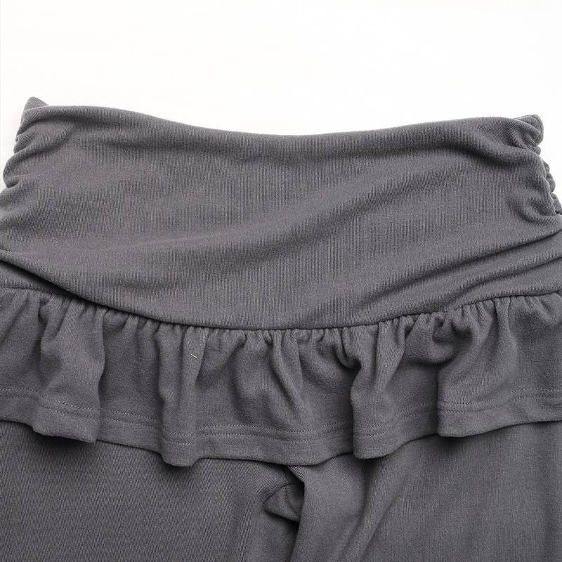 Ballet wore two pairs of slightly flared pants