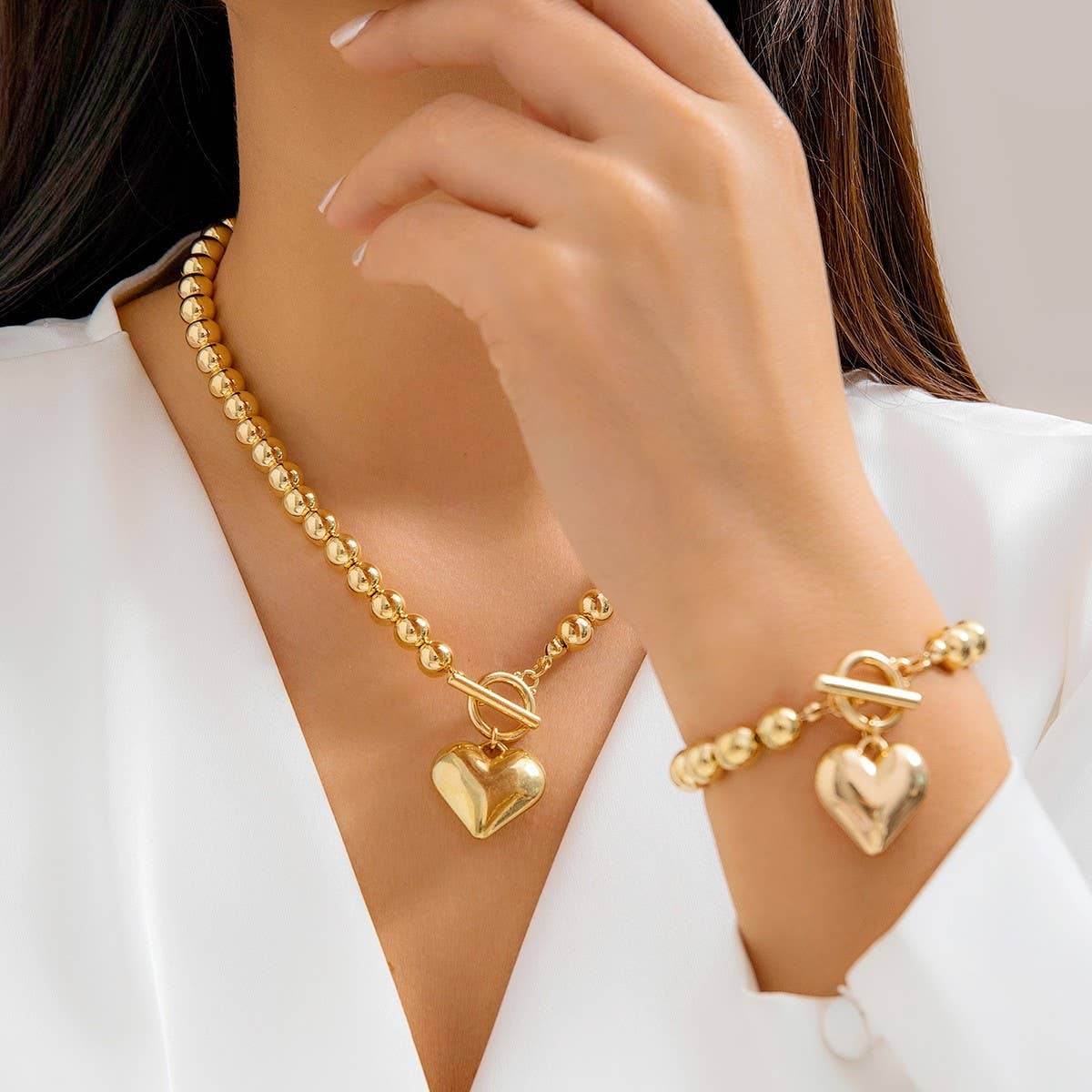 IMITATION PEARL HEART SHAPED PENDANT NECKLACE