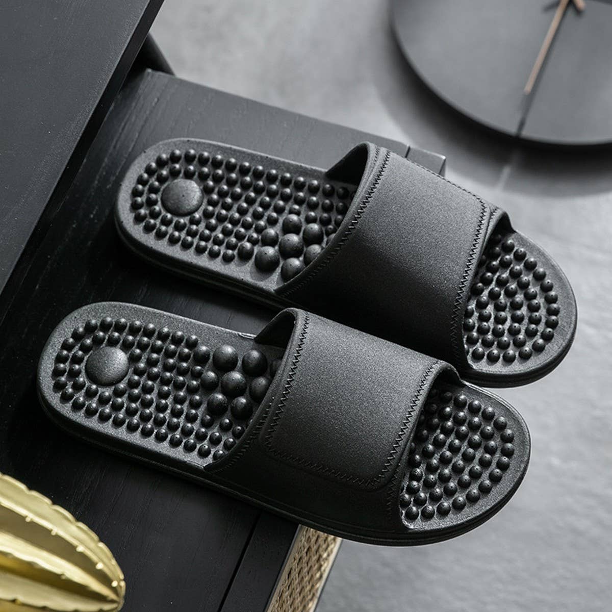MASSAGE FOOT ACUPOINT NON-SLIP SANDALS