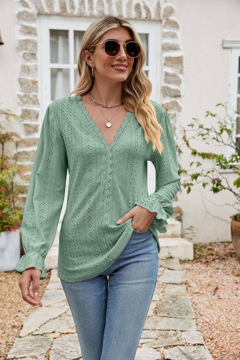 CWTBLL1045_SOLID COLOR V-NECK EYELET LOOSE TOP