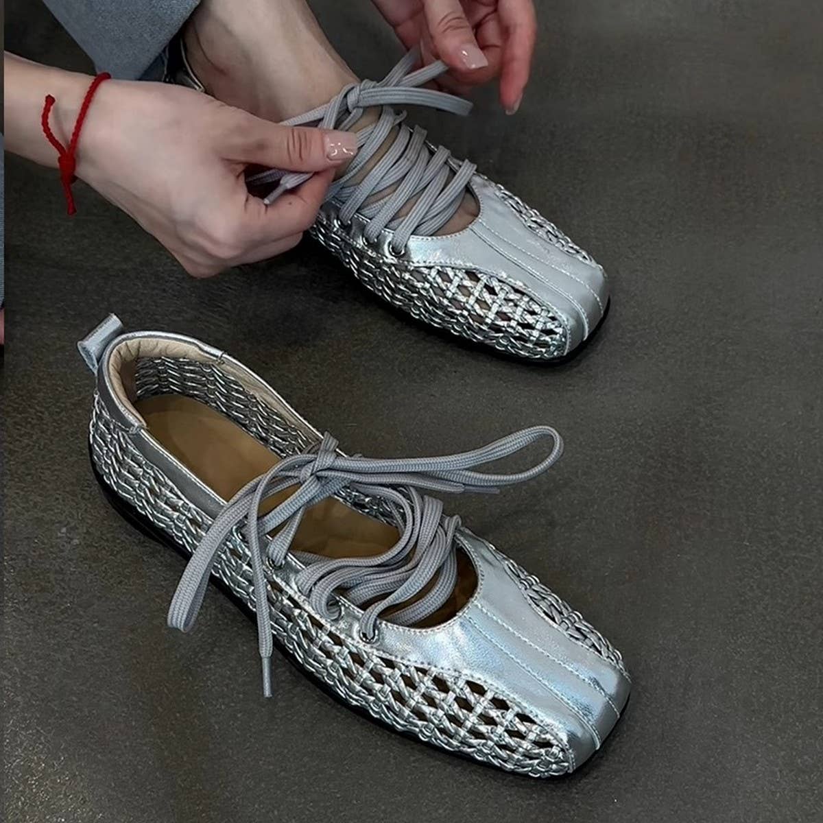 Soft Leather Retro Ballet Flats with Laces_CWSHF0154