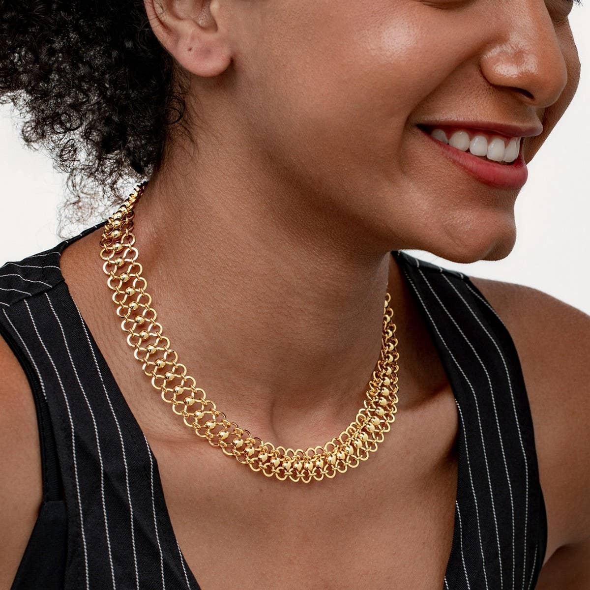 CHUNKY CHAIN STATEMENT NECKLACE WITH CLASP DESIGN