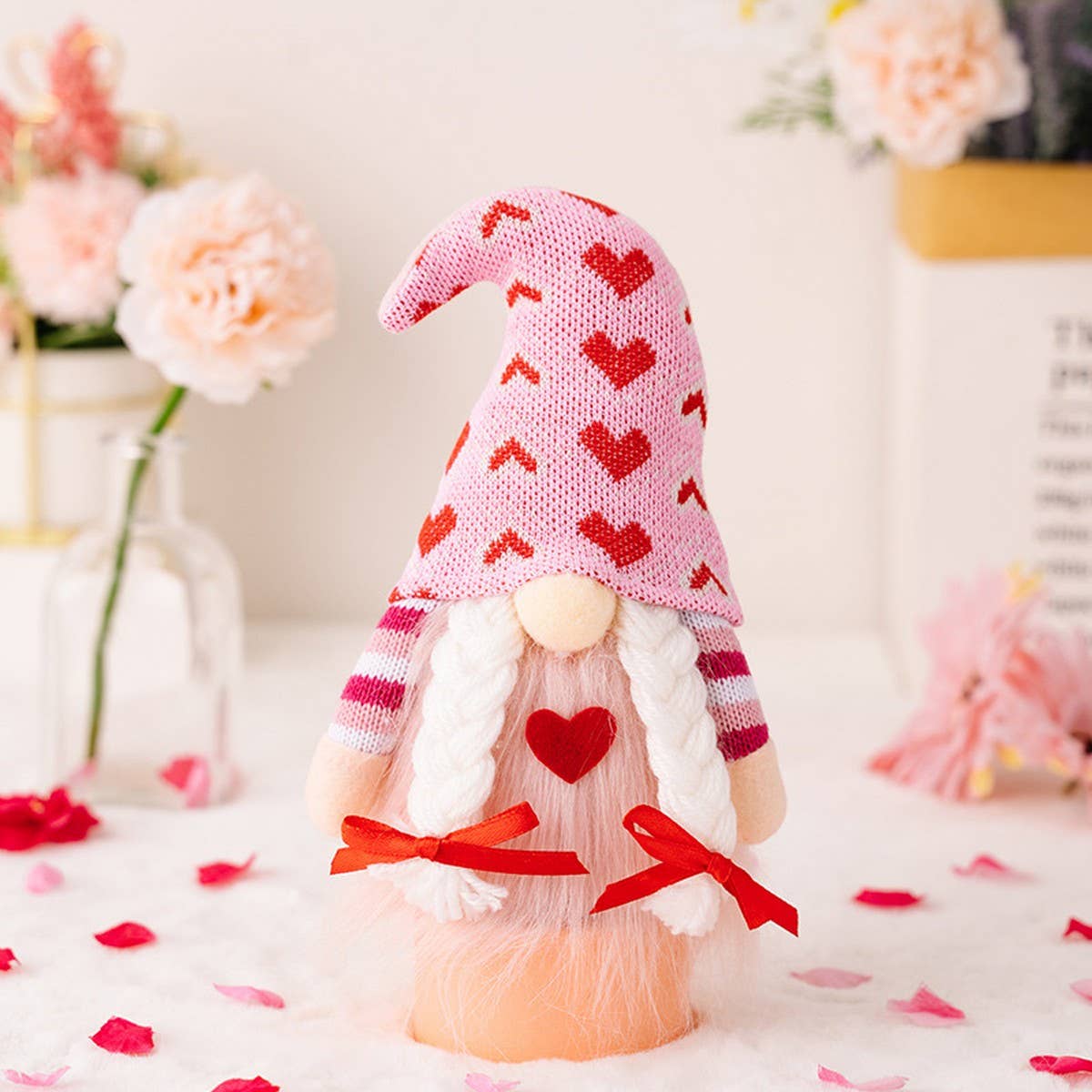 CWMM10270_VALENTINE PINK GNOME COUPLE FIGURINE WITH HEART