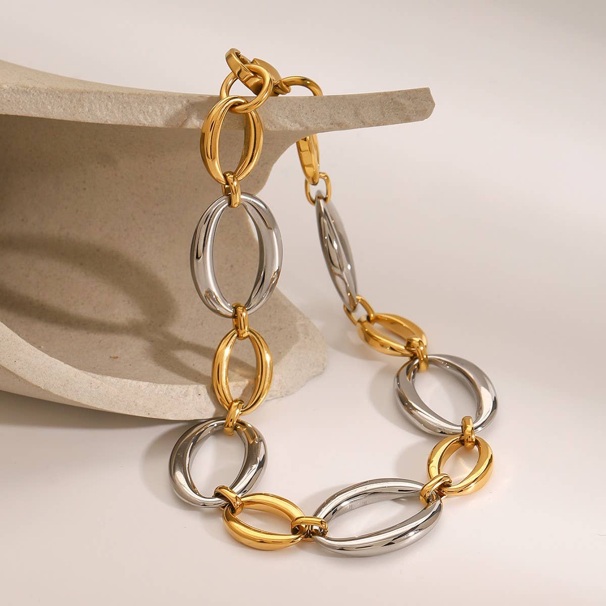Stylish Two-Tone Titanium Steel Chain Bracelet_CWAJE4790
