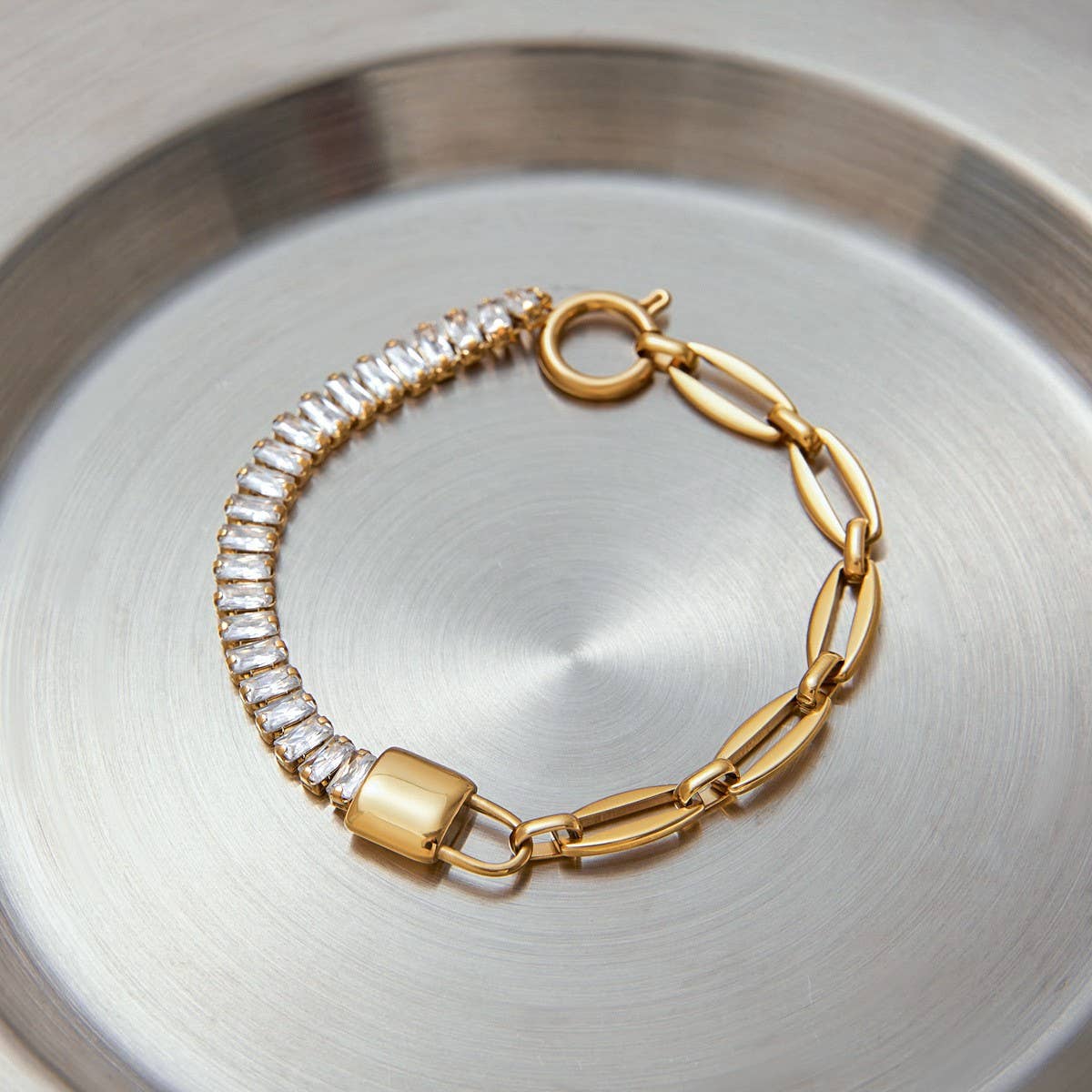 18K Gold Zircon Bracelet in Stainless Steel_CWAJE4625