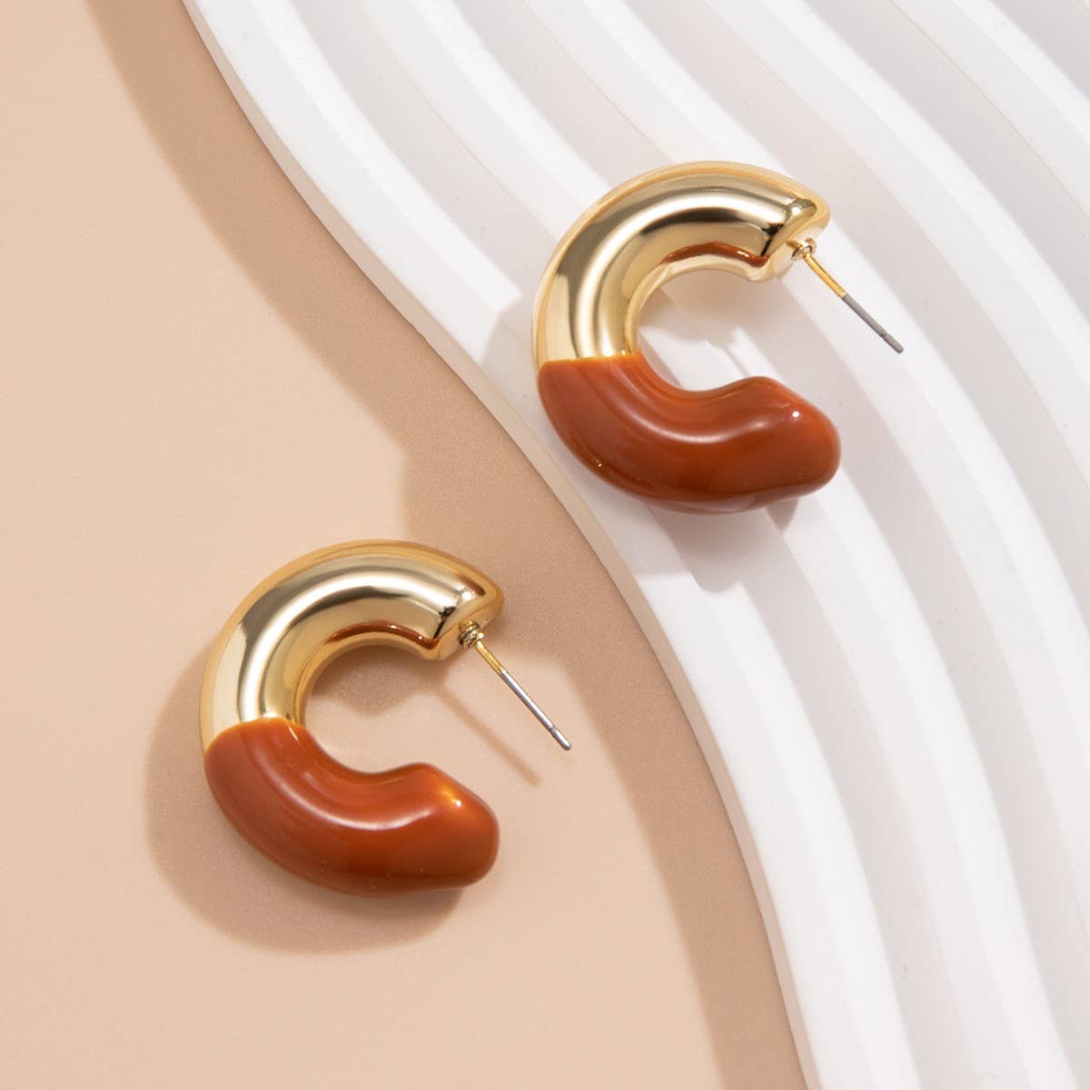 MINIMALIST AND PERSONALIZED MAILLARD RETRO EARRING