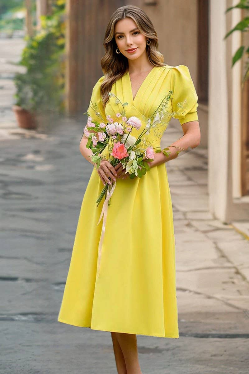 CWDMD6126_SOLID V-NECK LANTERN SLEEVE BODYCON DRESS