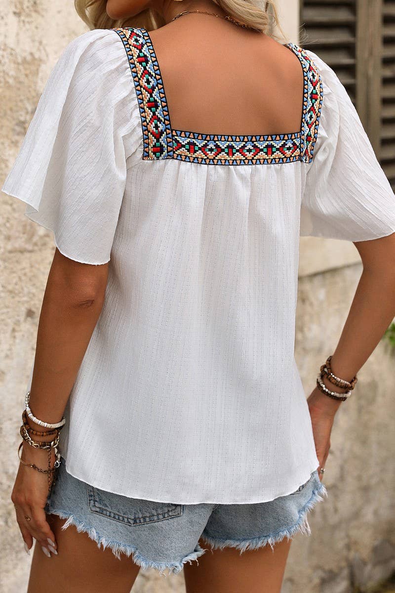 CWTBLS2011_EMBROIDERED LACE RUFFLE SLEEVE BACKLESS BLOUSE