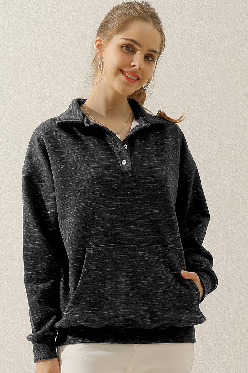 CWTTL904_BOTTON COLLAR SWEATSHIRT WITH KANGAROO POCKET