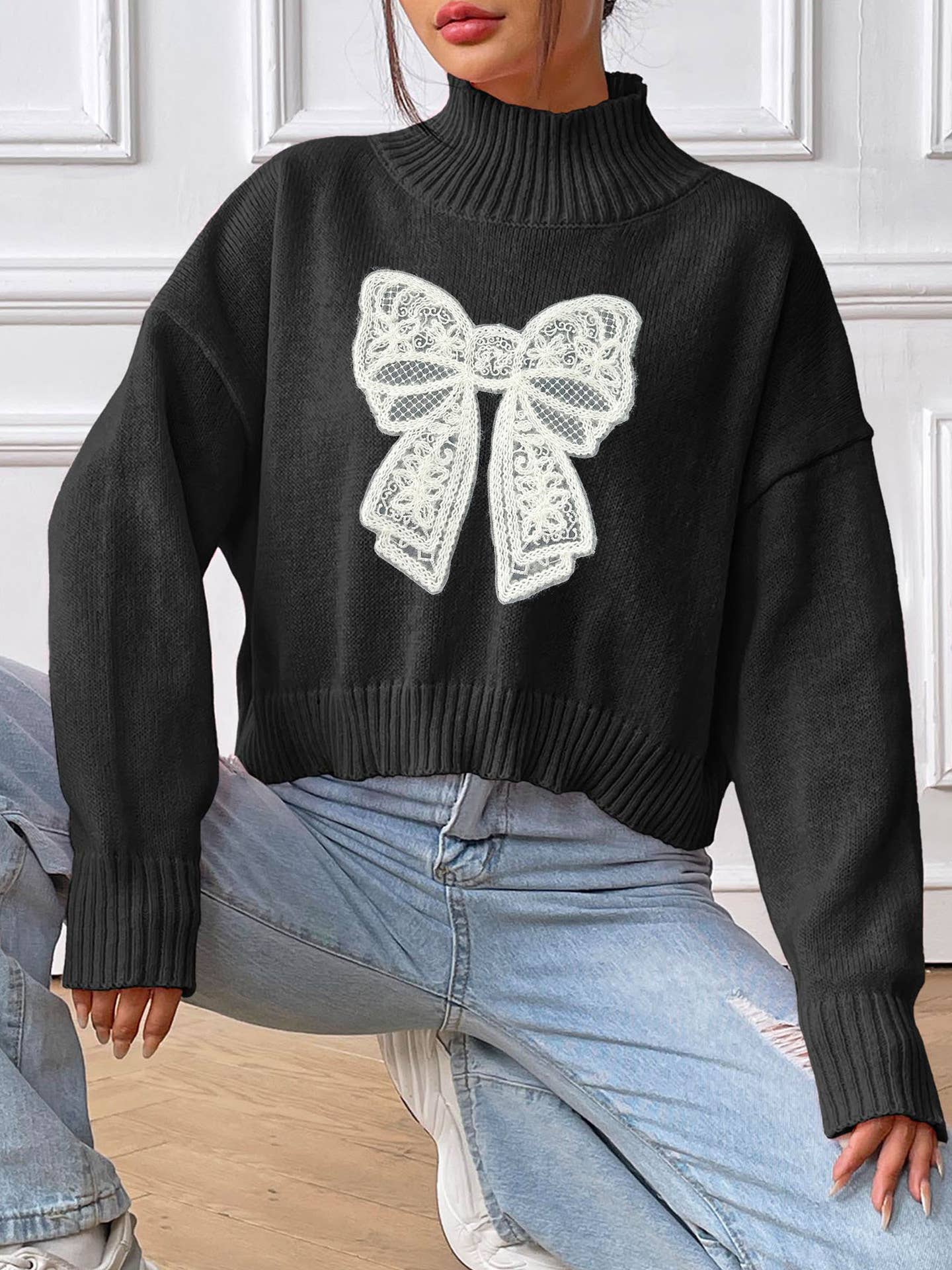 EMBROIDERED BOW PATCHWORK TURTLENECK SWEATER
