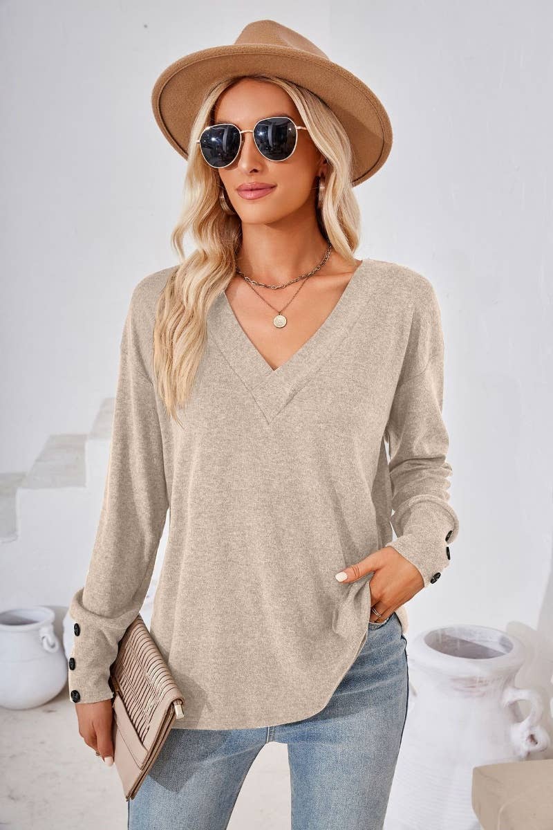 CWTBLL2693_WINTER V-NECK LONG SLEEVE BUTTON-UP TOP