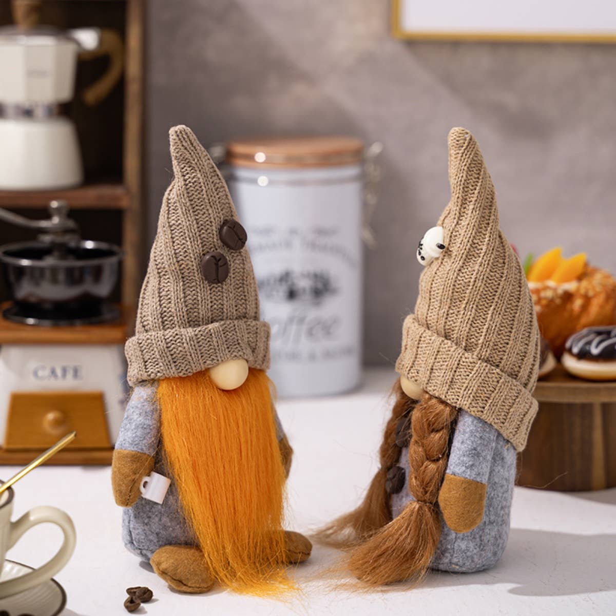 CWASC1949_POINTY HAT RUDOLPH DWARF COFFEE DOLL DECORATION