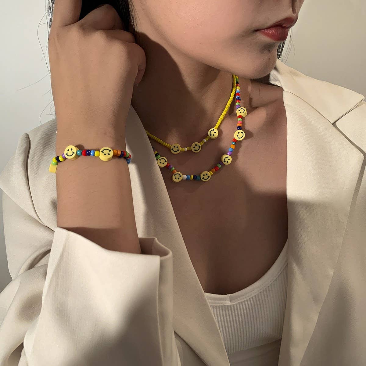 COLD GEOMETRIC COLOR SMILEY FACE NECKLACE