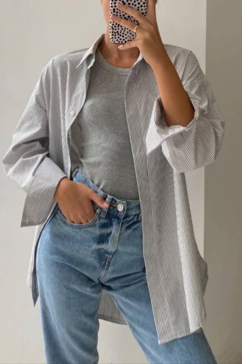 CWTSTL2320_LONG-SLEEVED STRIPED SHIRT WITH HIDDEN BUTTONS