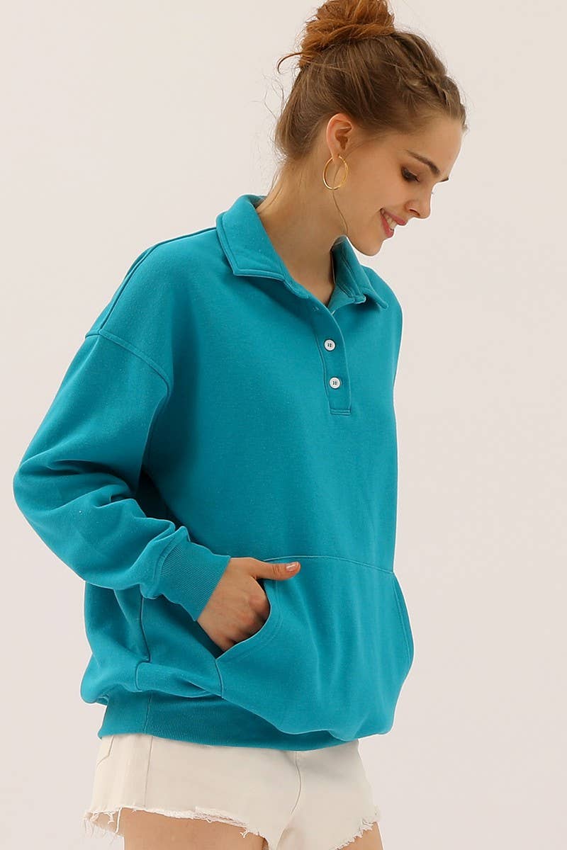 CWTTL904_BOTTON COLLAR SWEATSHIRT WITH KANGAROO POCKET