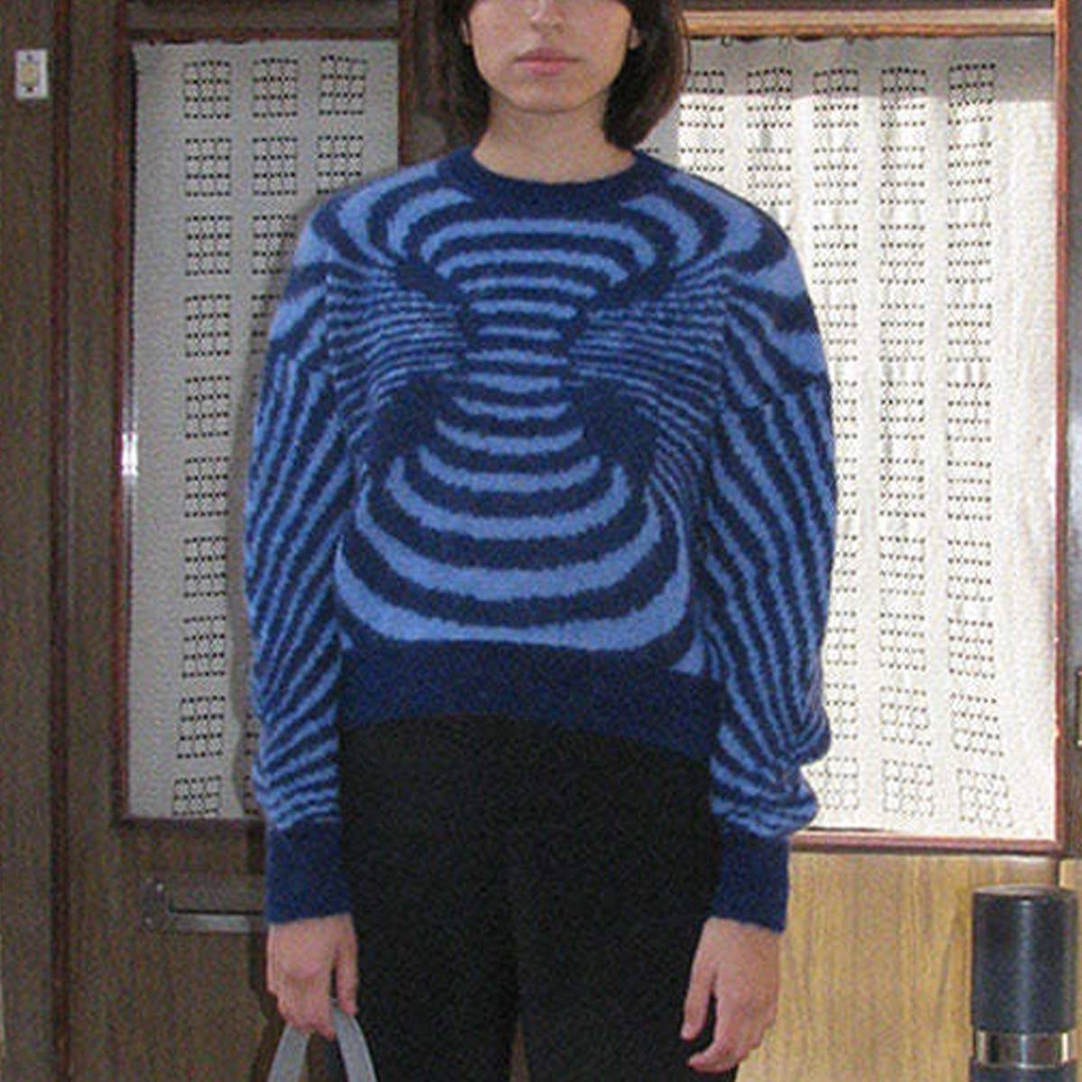 CREW-NECK STRIPED LONG-SLEEVED SHORT SWEATE