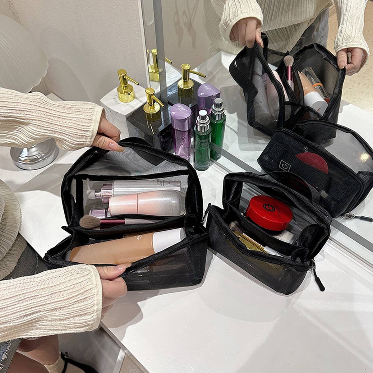LARGE CAPACITY SIMPLE MESH PORTABLE COSMETIC BAG_CWAB4465