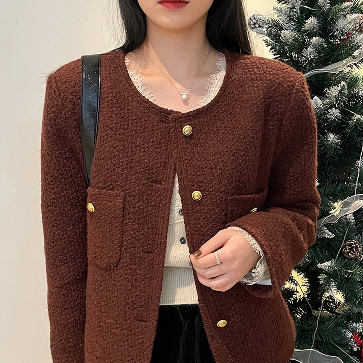 Collarless single-breasted cardigan coat