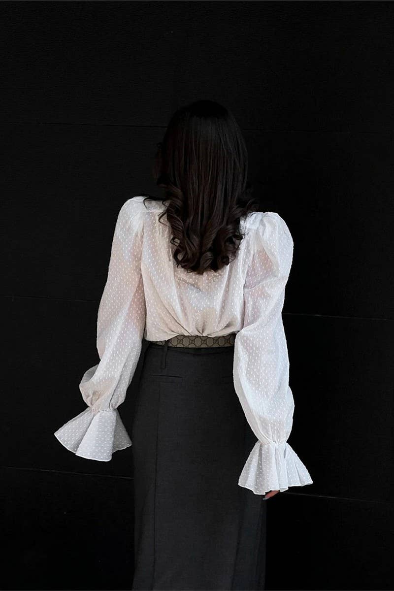 CWTSTL2591_SOLID JACQUARD BUTTON PUFF SLEEVE SHIRT