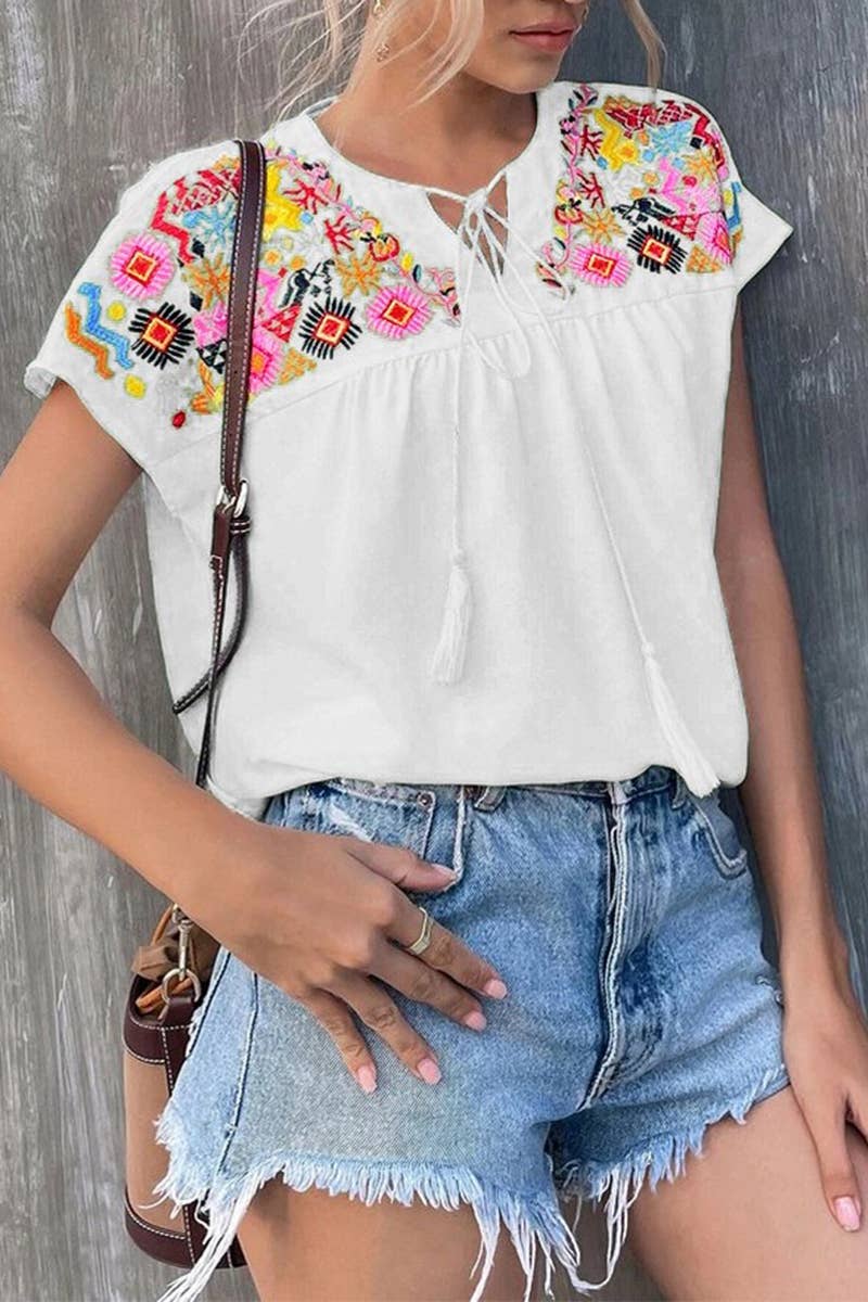 CWTSTS0662_SUMMER EMBROIDERED TASSEL TIE NECK SHIRT