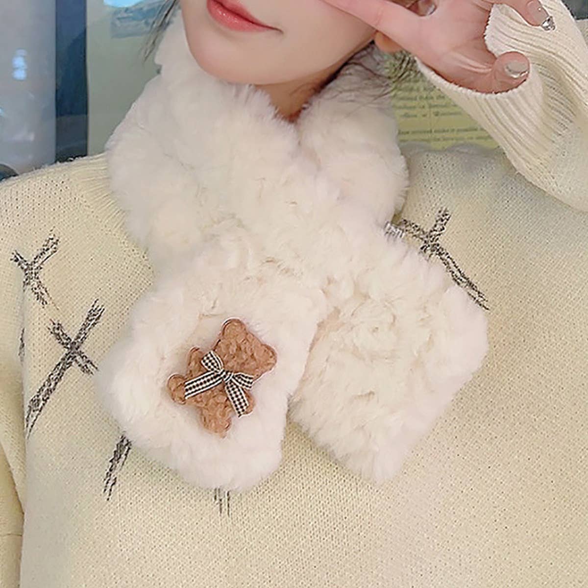CUTE BEAR EMBOSSED WARM PLUSH SCARF