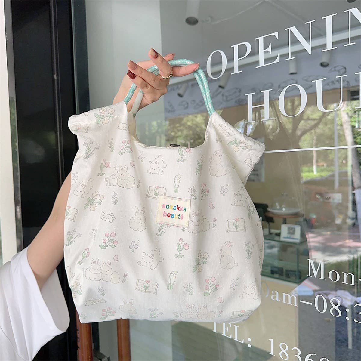 CWAB3895_EMBOSSED CARTOON LARGE CAPACITY CANVAS HANDBAG