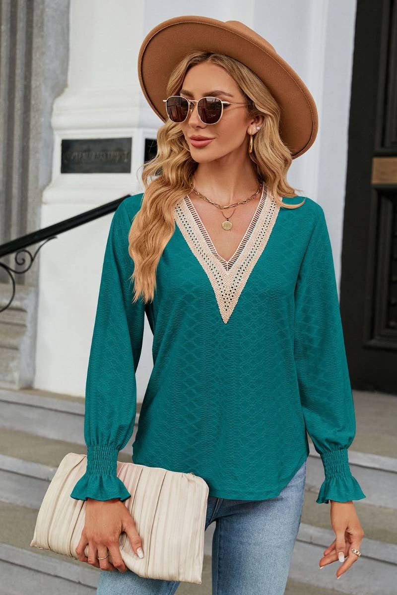 CWTBLL2822_LACE LACE PATCHWORK V-NECK LONG SLEEVE TOP