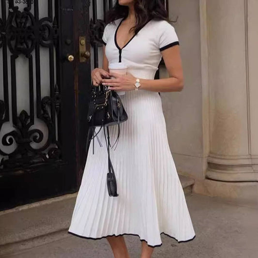 Elegant 2-Piece Set with Skirt Casual & Chic