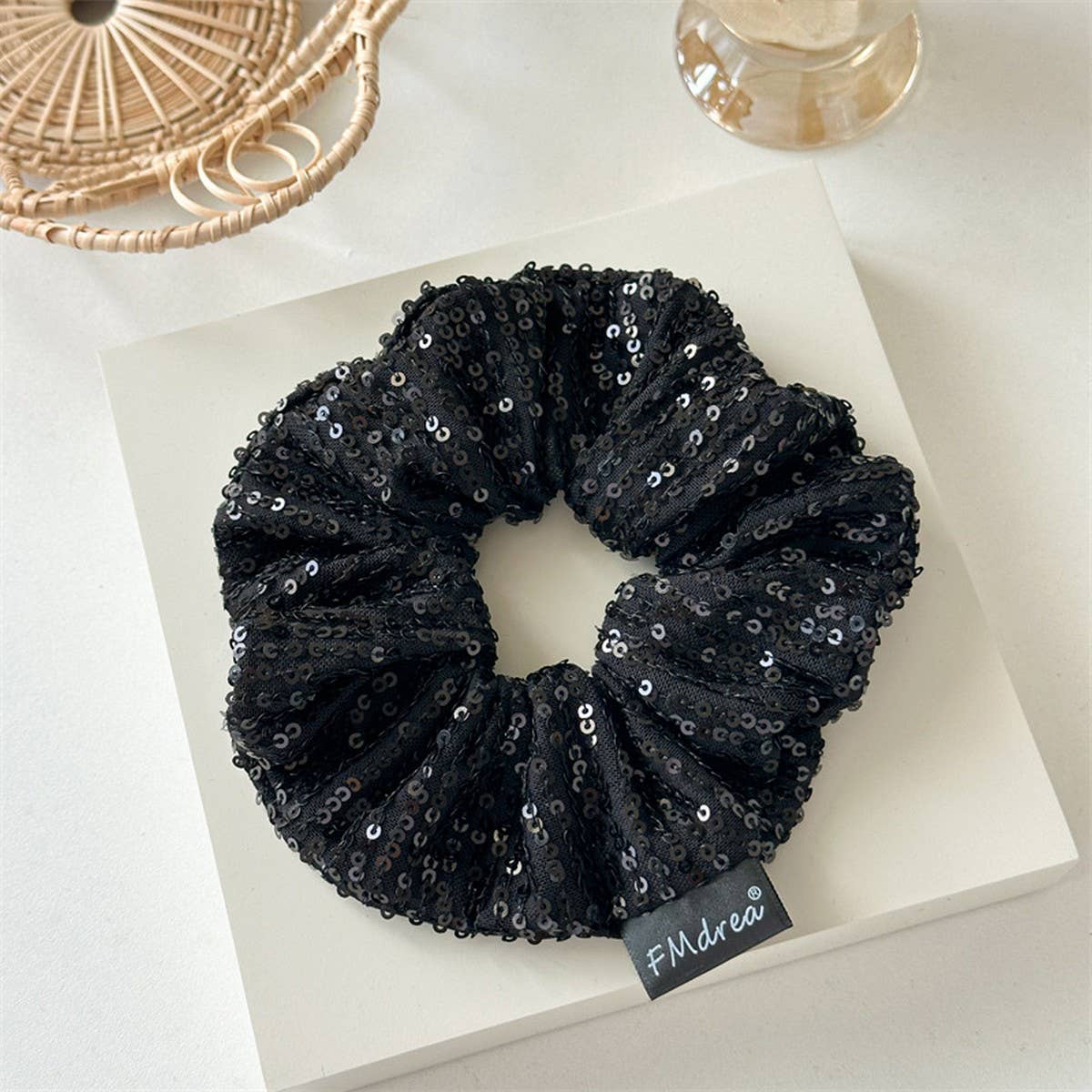 SUPER SHINY TEMPERAMENT LARGE INTESTINE HAIR RING