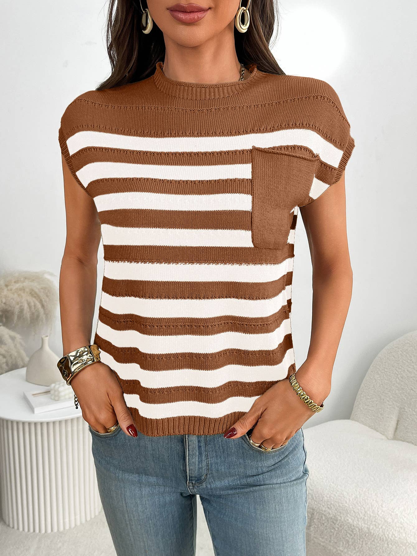 Color-blocking striped short-sleeved sweater