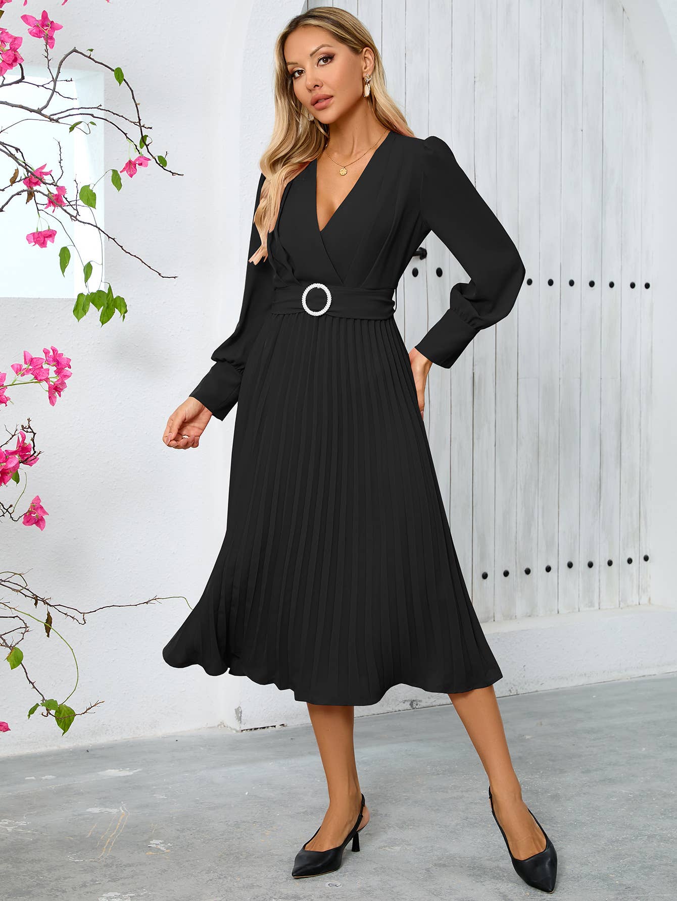 Elegant Pleated V-Neck Long Sleeve Bodycon Dress