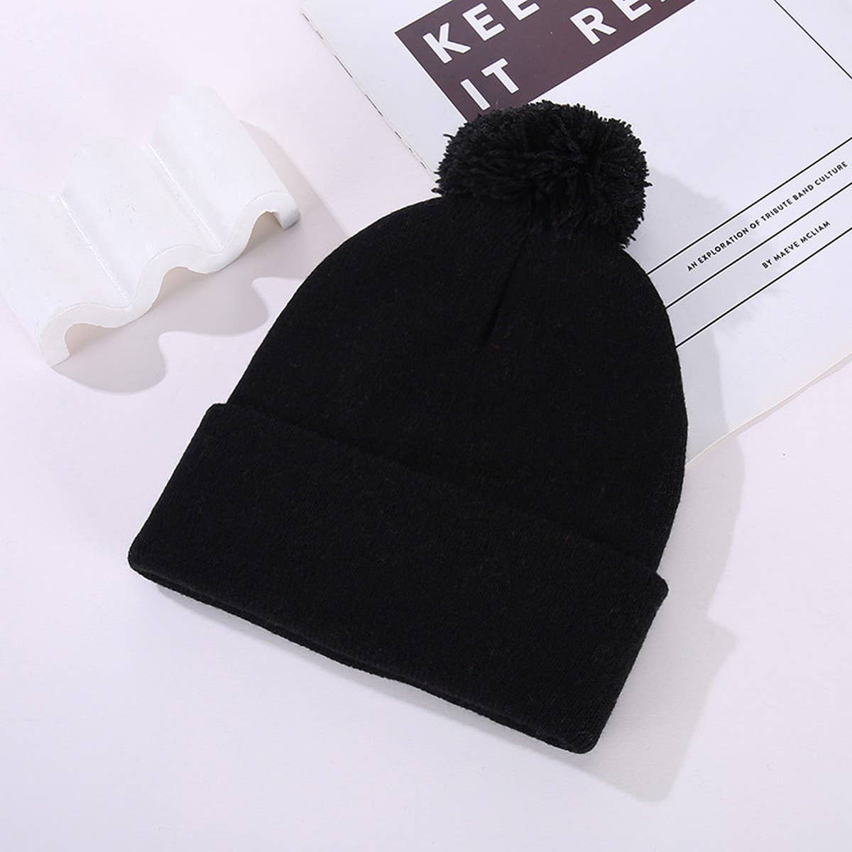 CWMS02753_SOLID COLOR KNIT BEANIE HAT WITH POM POM