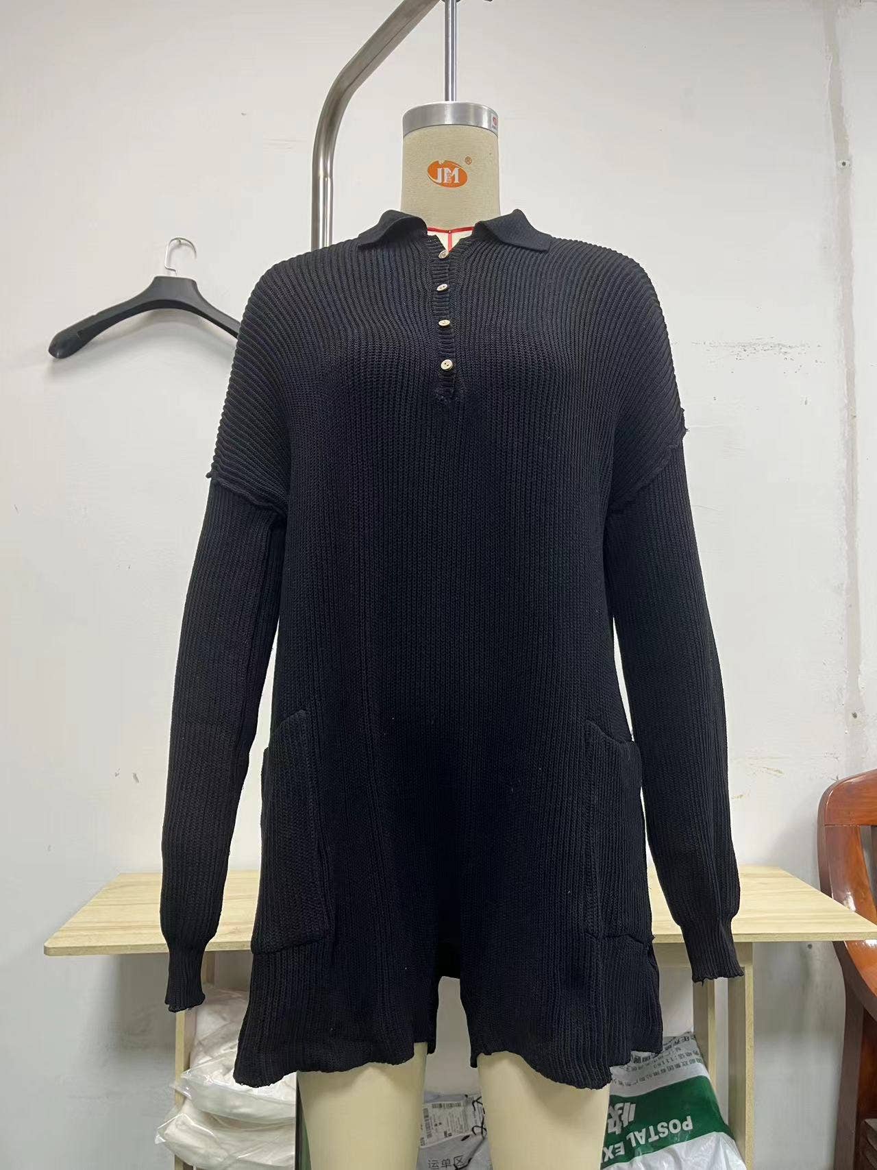 CASUAL SIMPLE V-NECK BUTTON SOLID COLOR JUMPSUIT