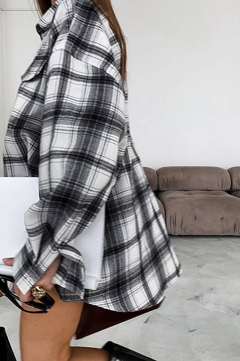 CWTBLL00617_RETRO BLACK AND WHITE PLAID LONG-SLEEVED SHIRT