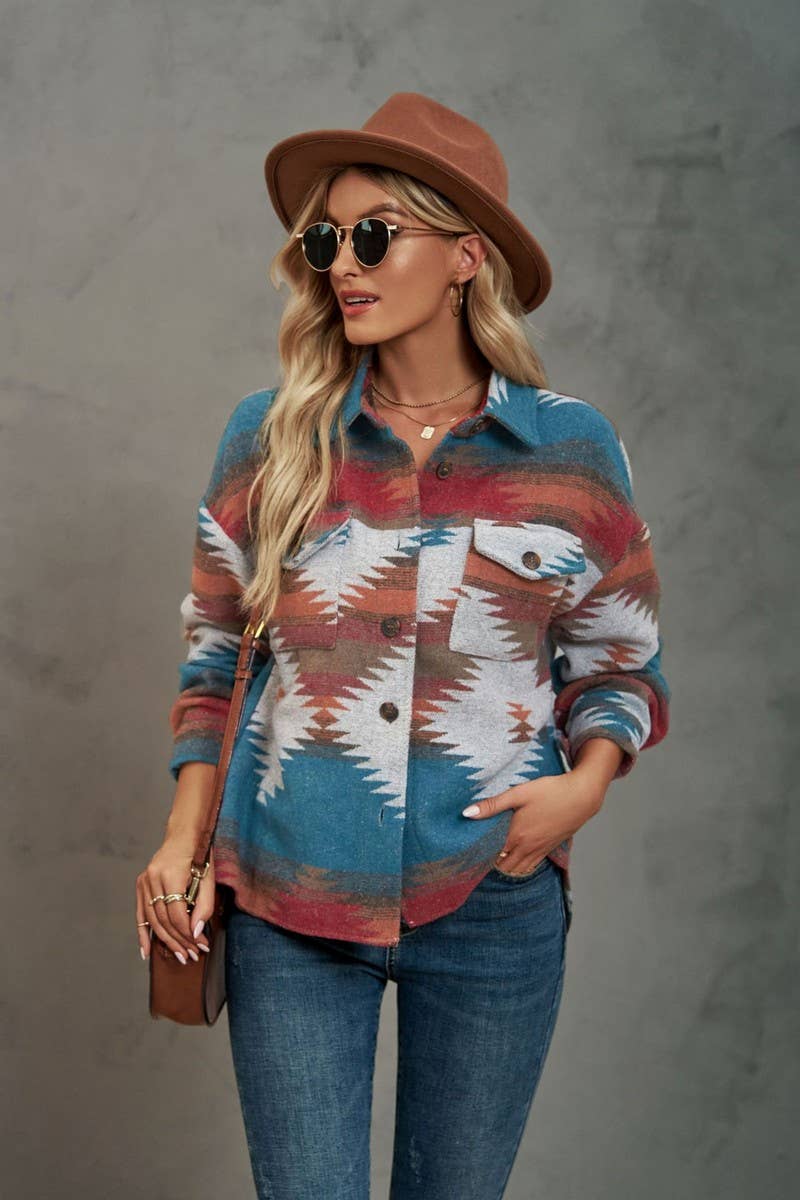 CWOCO0886_GEOMETRIC CROPPED LAPEL POCKET BUTTON COATS