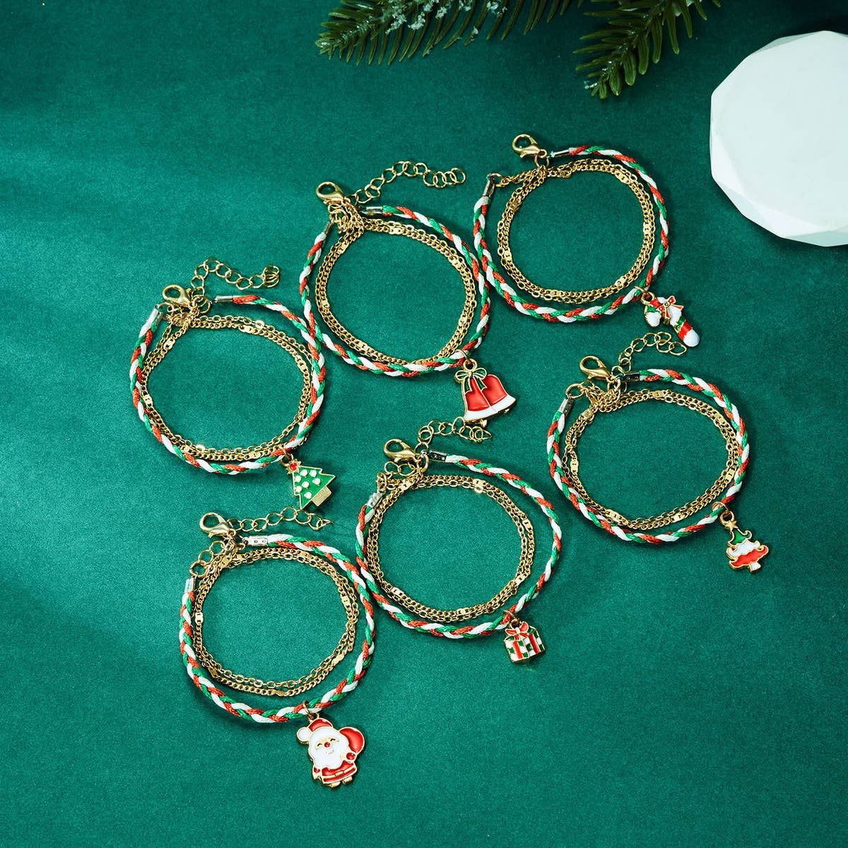 CHRISTMAS HANDMADE CHAIN BRACELET